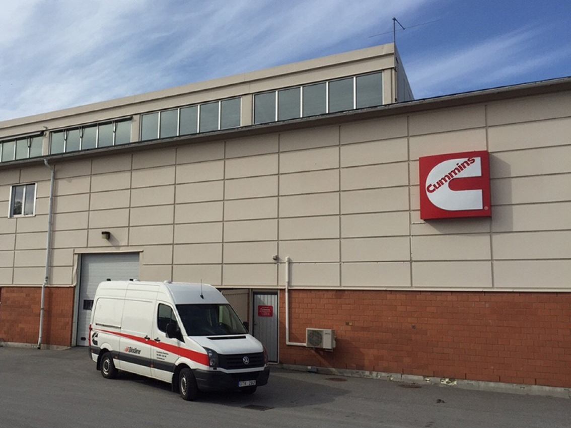 Cummins Service Van